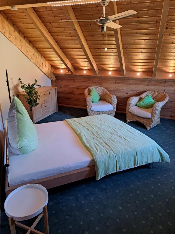 Steewer Landhaus Gemuetliche Ferienwohnung Bis 6 Pers In Ruhiger Ortsrandlage Stebach Eksteriør billede